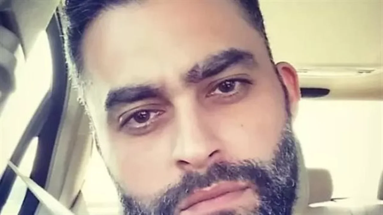 مسيرة ملهمة.. أحمد جلال عبدالقوي ينطلق نحو قمة الإبداع الفني